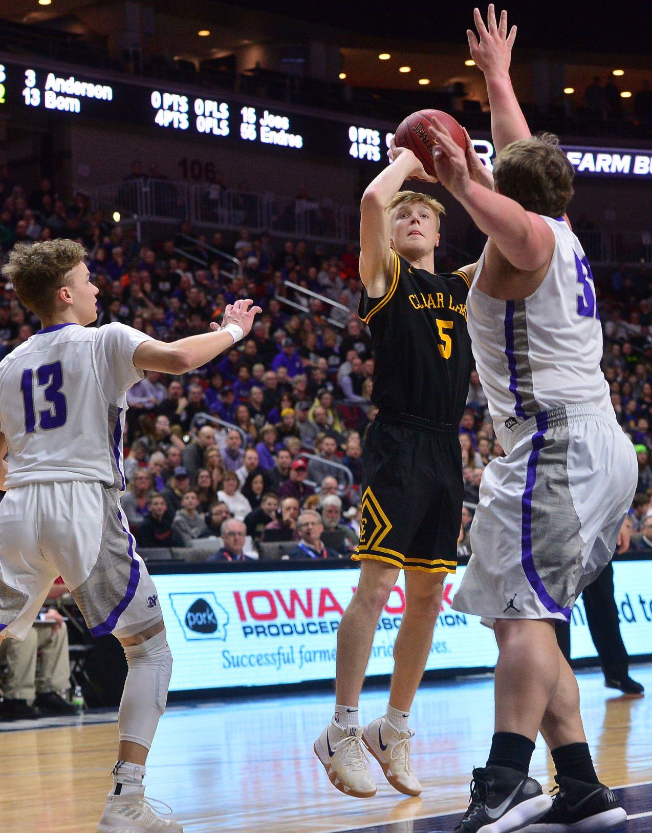 State BBall Clear Lake vs. Norwalk 10